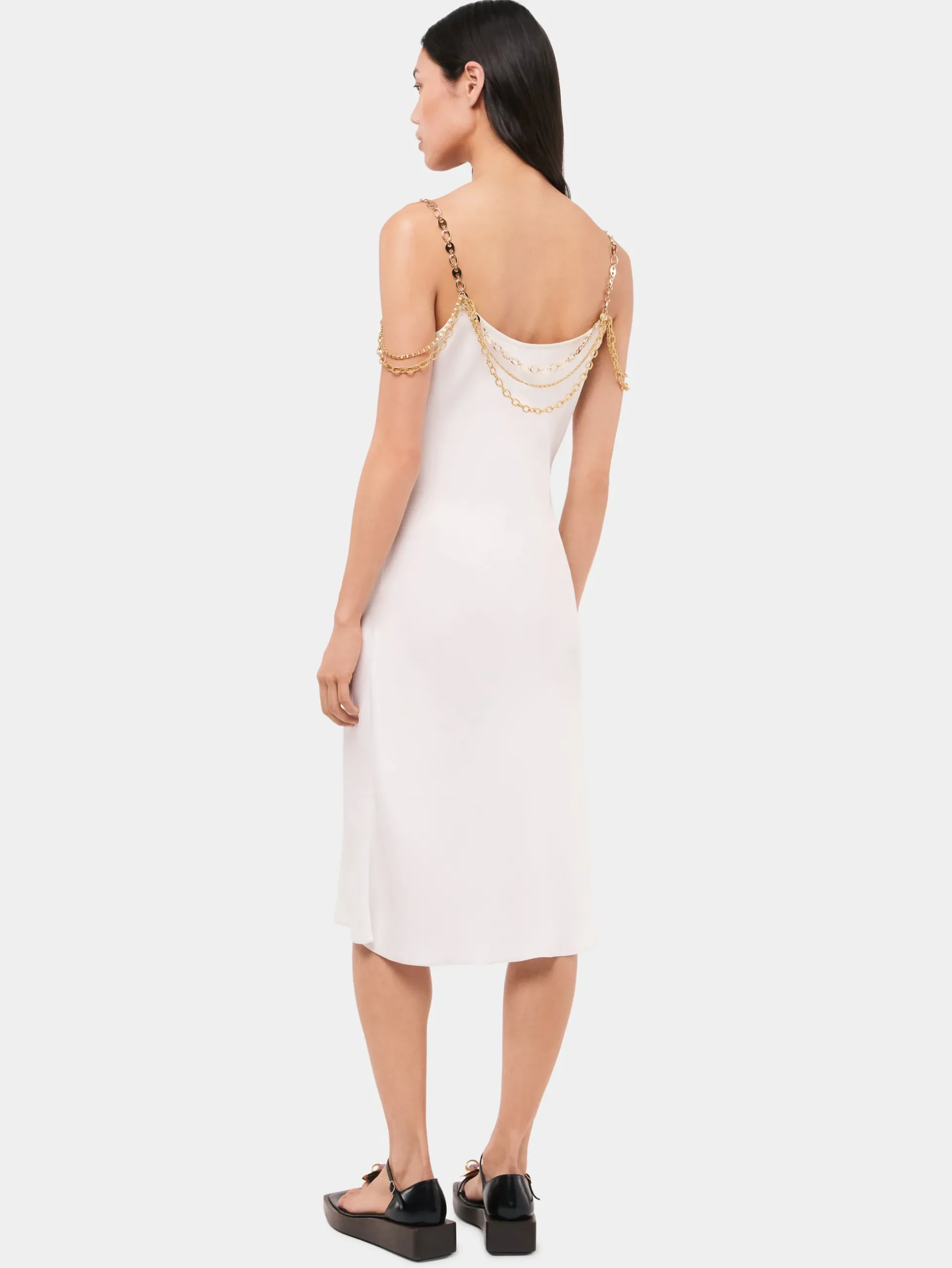 Light white dress embellished with "eight" signature chain | Rabanne Flash Sale